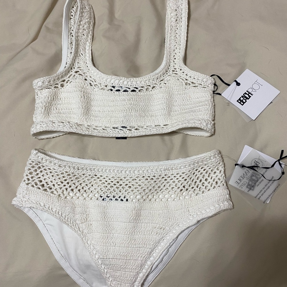 NWT beach riot swim set
